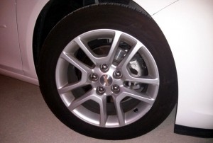 Chevrolet-Malibu-LT-2015-rodas-16-polegadas