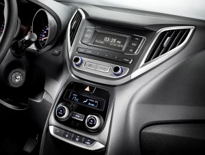Hyundai-HB20-2016-BlueAudio