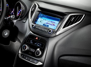 Hyundai-HB20-2016-Premium-painel-GPS