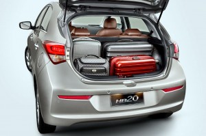 Hyundai-HB20-2016-porta-malas
