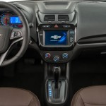 Chevrolet-Cobalt-Elite-2016-painel