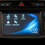 Chevrolet-Cobalt-Elite-LTZ-2016-MyLink