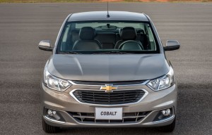 Chevrolet-Cobalt-LTZ-2016-dianteira