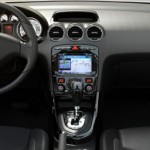 Peugeot-408-Griffe-2016-painel-cambio-automatico