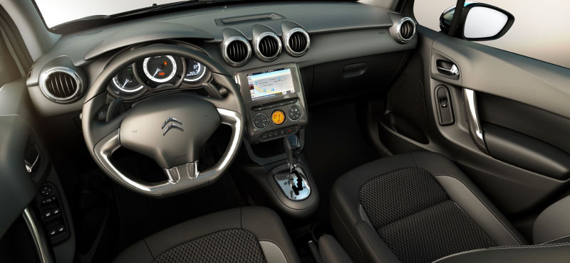 Citroën/Divulgação Citroen-C3-Exclusive-2017-painel-central-multimidia
