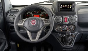 Fiat-Doblo-Adventure-Extreme-painel
