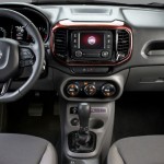 Fiat-Toro-Freedom-Opening-Edition-2017-picape-painel