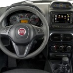 Fiat-Weekend-Adventure-Extreme-central-multimidia