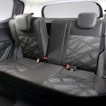 Fiat-Mobi-Easy-On-2017-banco-traseiro-bipartido