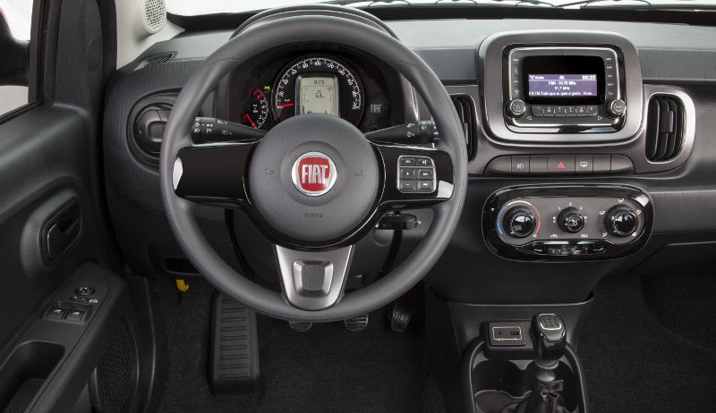 Fiat/Divulgação Fiat-Mobi-Like-On-2017-painel