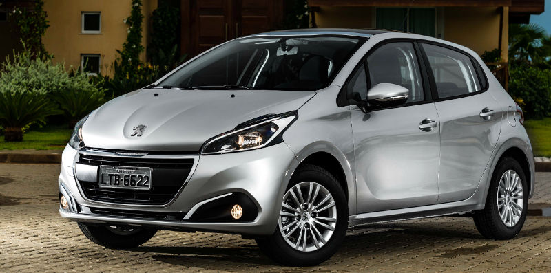 Peugeot-208-2017