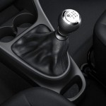 Toyota-Etios-2017-hatch-sedan-cambio-manual-6-marchas
