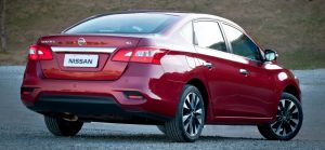 Nissan-Sentra-SL-2017-CVT-topo-de-linha