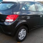 Chevrolet Onix versão LT 2016 visto por trás