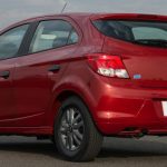 Foto de traseira do Chevrolet Onix Joy 2017