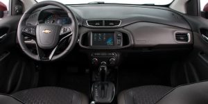 Painel dos Chevrolet Onix e Prisma LTZ 2017 automáticos