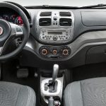 Foto do painel do Fiat Palio Essence 1.6 2017