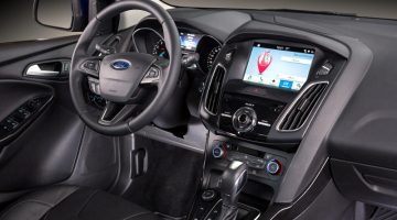 Foto do painel do Ford Focus 2017 automático