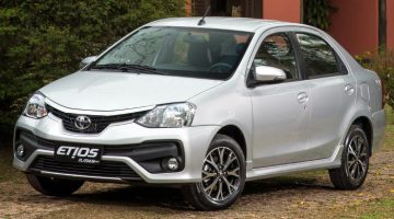 Dianteira do Toyota Etios Sedan Platinum 2017