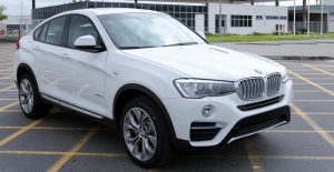 Foto do BMW X4 fabricado no Brasil