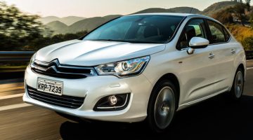 Foto do Citroen C4 Lounge THP com câmbio automatico na versão Exclusive 2017