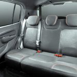 Foto do banco traseiro do Fiat Uno Sporting 2017