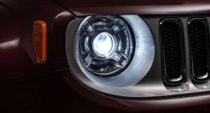 Farol de xenônio do Jeep Renegade Limited 2017