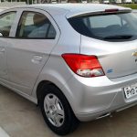 Chevrolet Onix Joy 2017 durante o teste