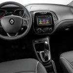 Interior do Renault Captur Intense 2018
