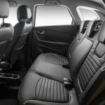 Interior e banco traseiro do Painel do Renault Captur Intense 2018
