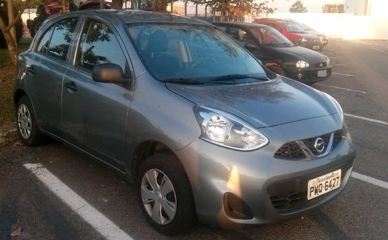 Nissan March S da Localiza