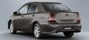 Traseira do Toyota Etios sedã X-Plus 2019