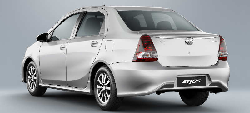 Toyota/Divulgação Traseira do Toyota Etios sedã XLS 2019