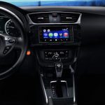 Painel do Nissan Sentra SL 2019 com a central multimídia Multi-App