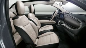 Interior do novo Fiat 500e elétrico 2021
