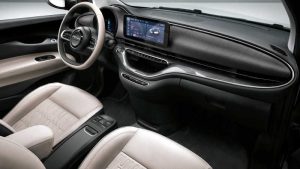 Painel e interior do novo Fiat 500e elétrico 2021