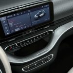 Tela no painel do novo Fiat 500e elétrico 2021