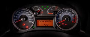 Quadro de instrumentos do Fiat Doblò Essence 2021
