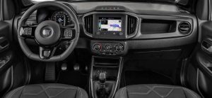 Painel da Fiat Strada Volcano 2021