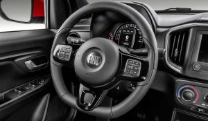 Volante no painel da Fiat Strada Volcano cabine dupla