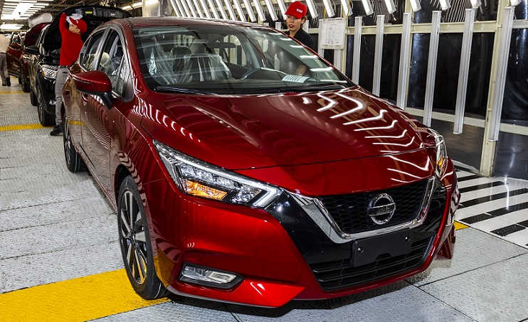 Fabricado no México, novo Nissan Versa 2021 está pronto para o Brasil