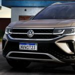 Luz de LED ocupa toda a dianteira do Volkswagen Taos