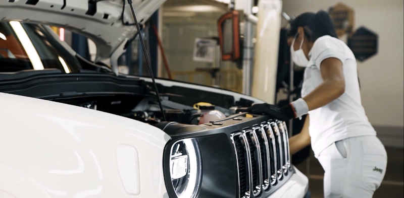 FCA/Jeep/Divulgação Foto da fábrica da FCA, em Pernambuco, onde é feito o Jeep Renegade