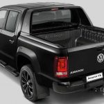 Sempre cabine dupla, caçamba da Volkswagen Amarok Extreme Black Style 2021 tem boa capacidade