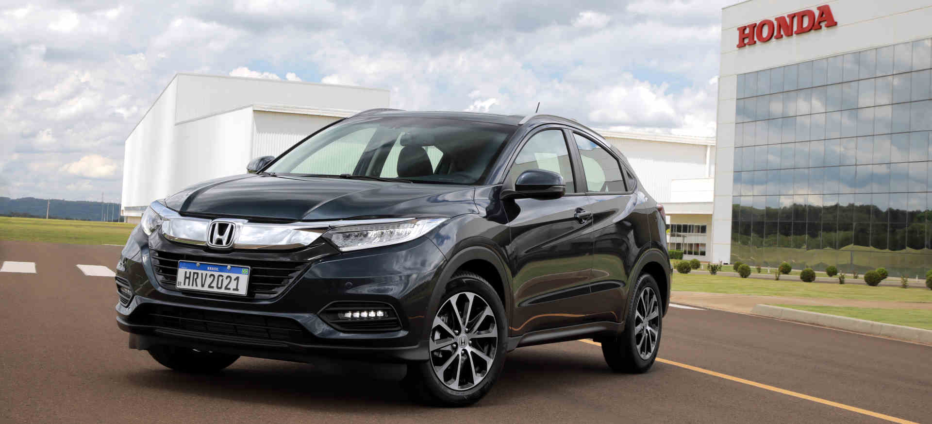 capa com o Honda HR-V 2021