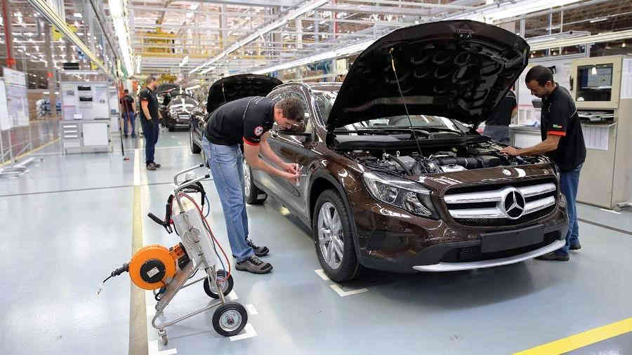 Fábrica da Mercedes-Benz em Iracemapolis (SP)