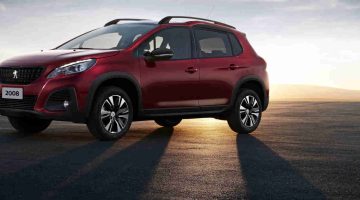 Capa com o Peugeot 2008 Griffe THP