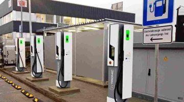 Foto de uma estação de recarga para carros na Alemanha