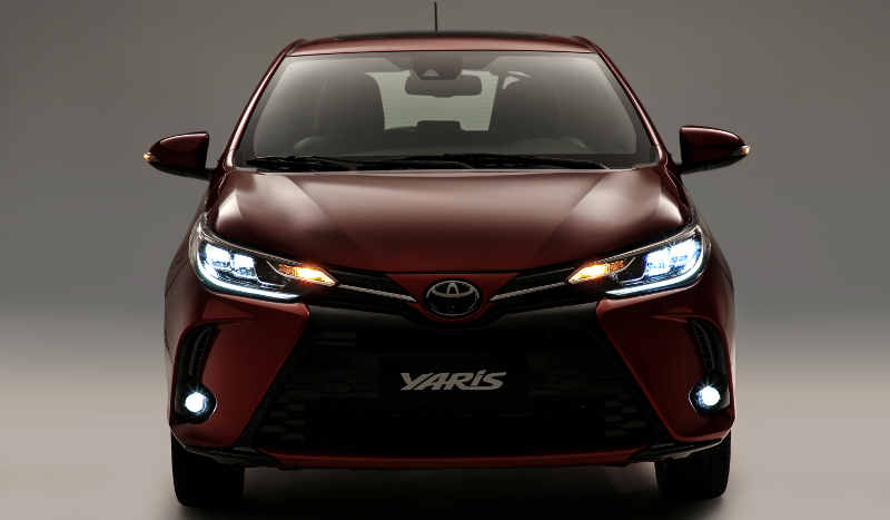 Toyota/Divulgação dianteira do Toyota Yaris XLS 2023 com DRL