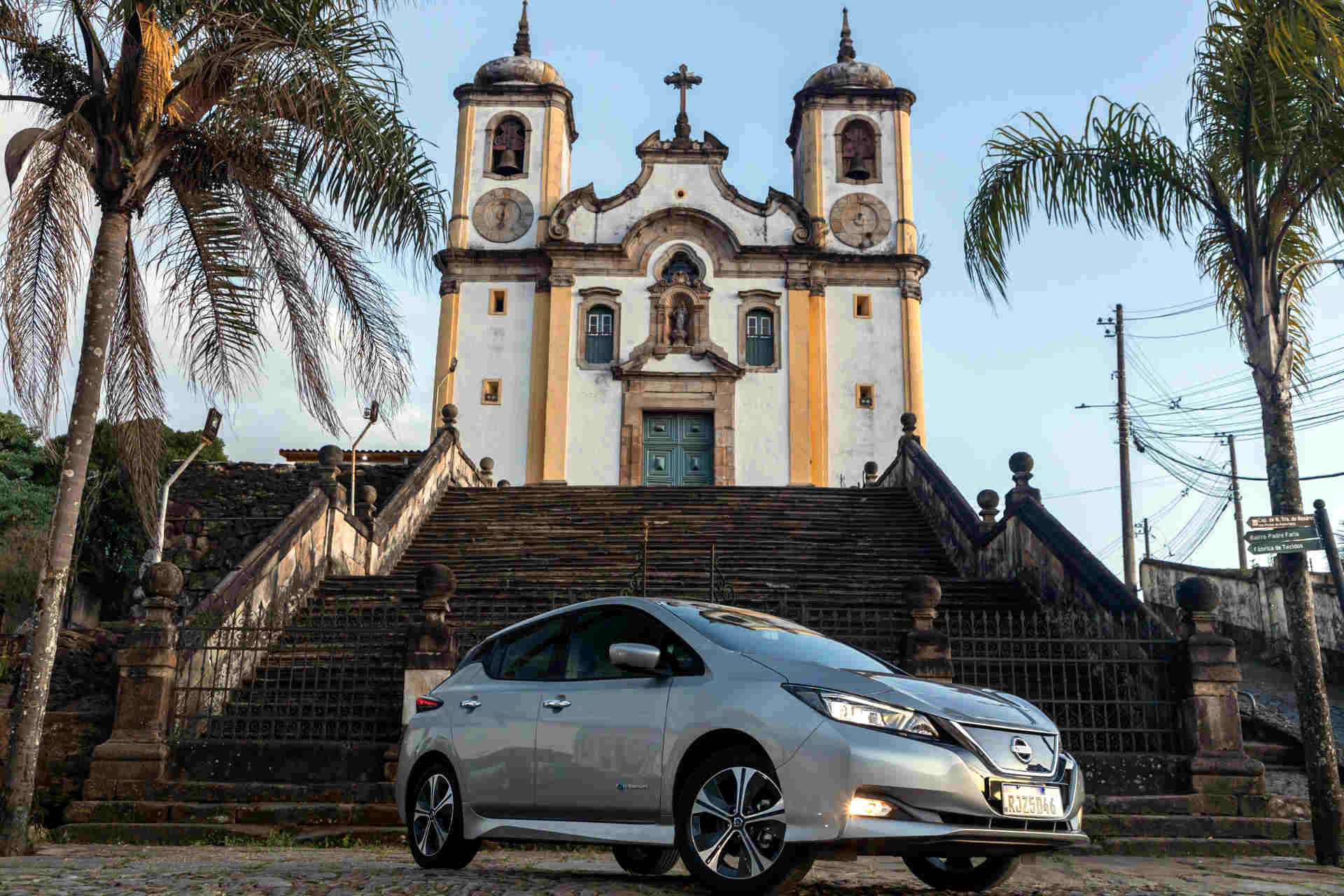 Nissan-Leaf-Ouro-Preto-capa